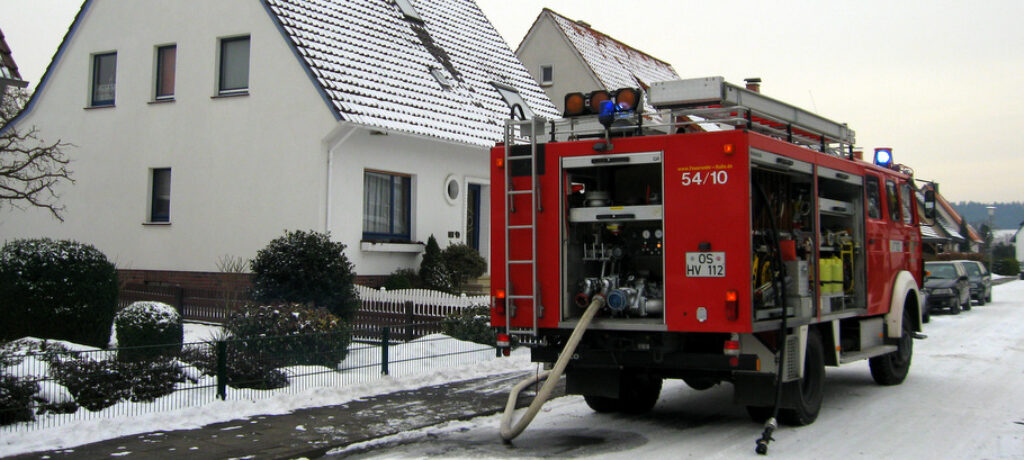Gartenlaube durch Feuer zerstört